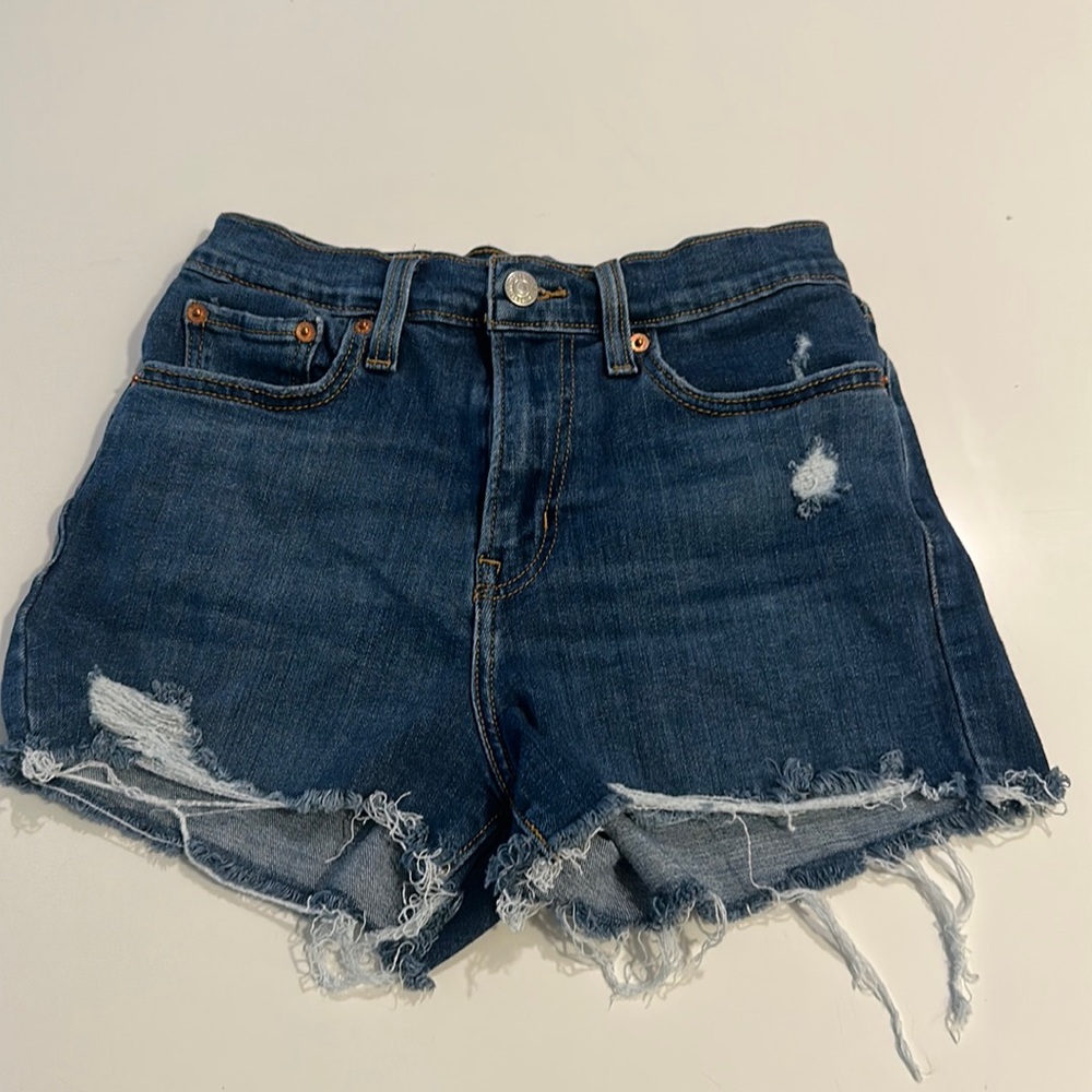 High Rise Levi’s Dark Wash Jean Shorts